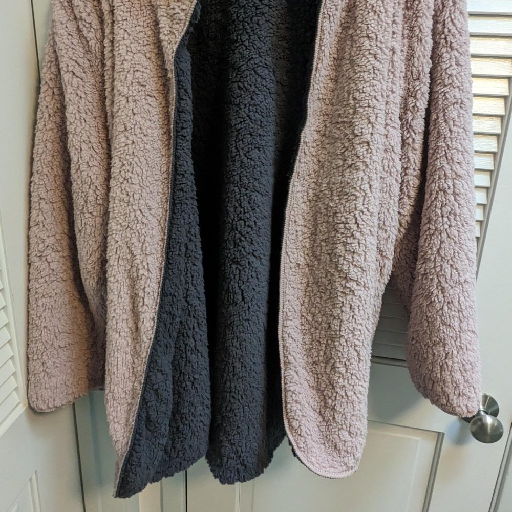 Women's Plus XXL Cozy Sherpa Wrap Grey/Pink - Picture 8 of 13